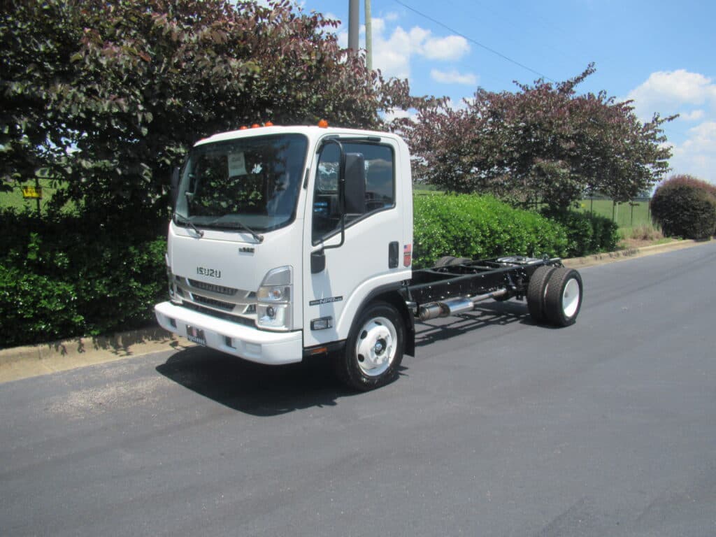 2026 Isuzu NPRHD-G - Photo 1