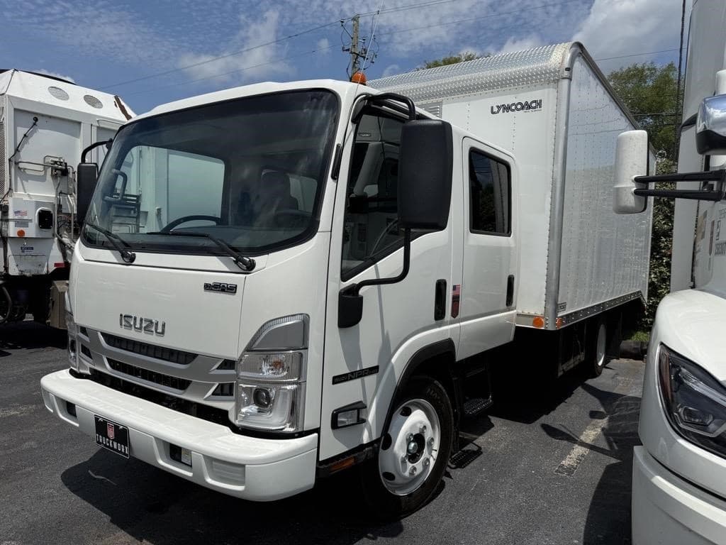 2027 Isuzu NPRHD G - Photo 1