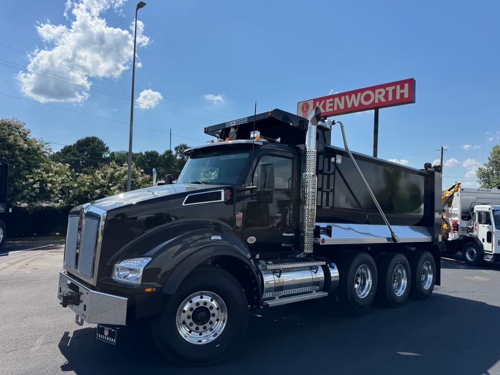 2027 Kenworth T880 - Photo 1
