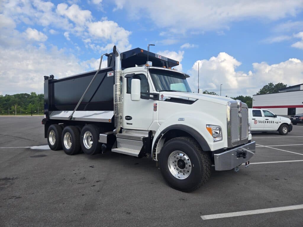 2027 Kenworth T880S - Photo 1