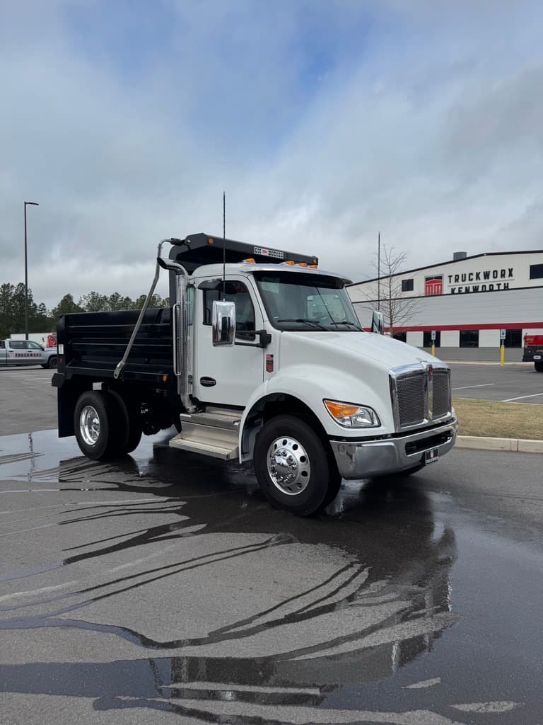 Kenworth T280 - Photo 1