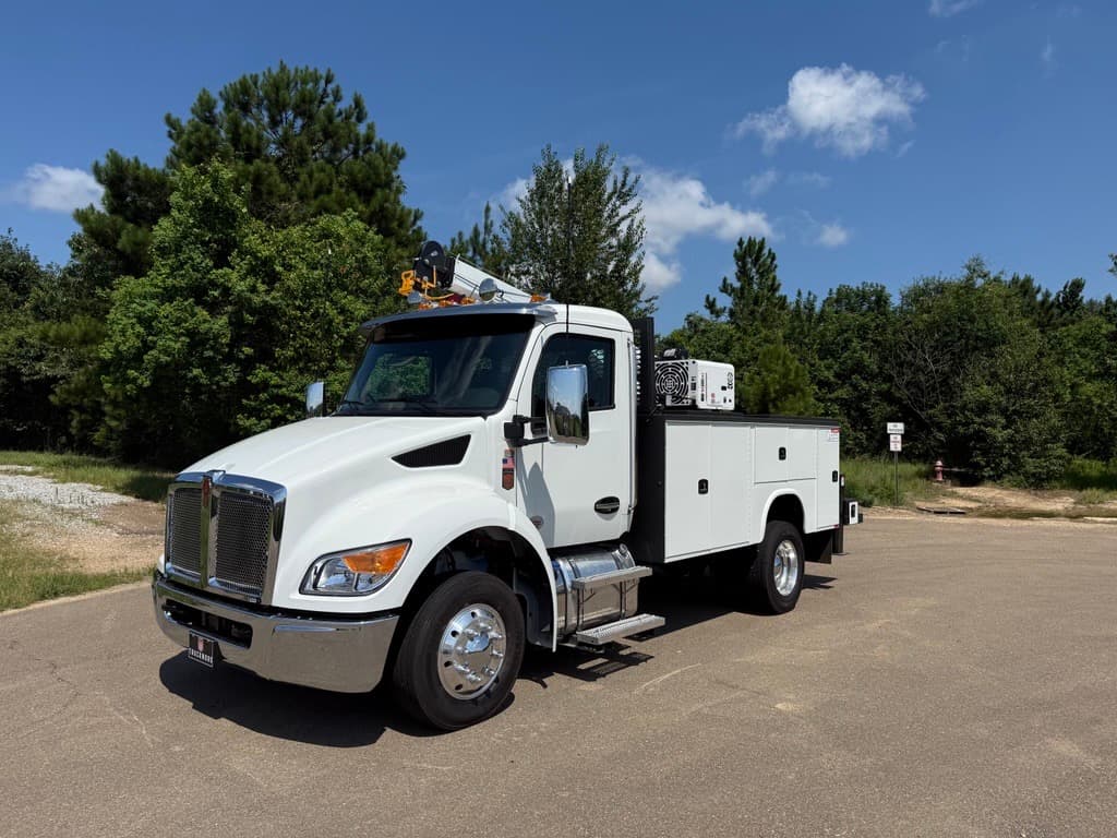 2027 Kenworth T280 - Photo 1